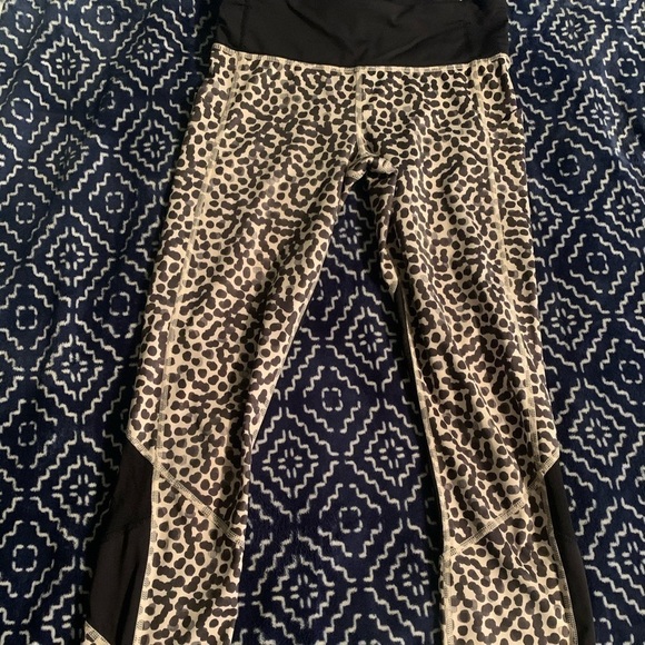 Lululemon Pace Rival Crop *Full-On Luxtreme - Picture 5 of 10